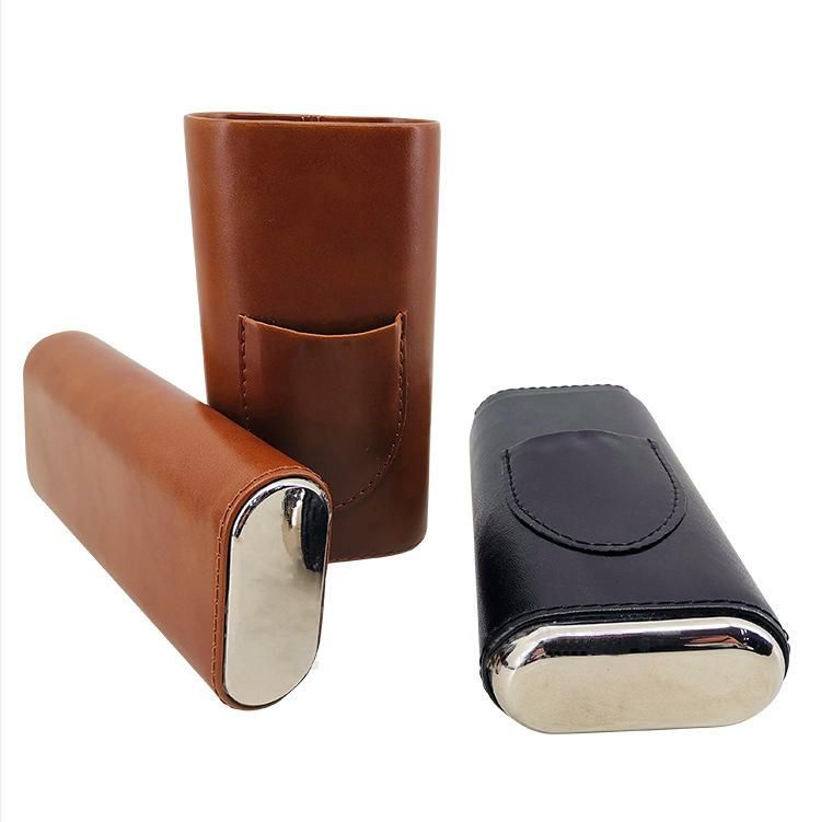 Cigar humidor box Brown contains scissors