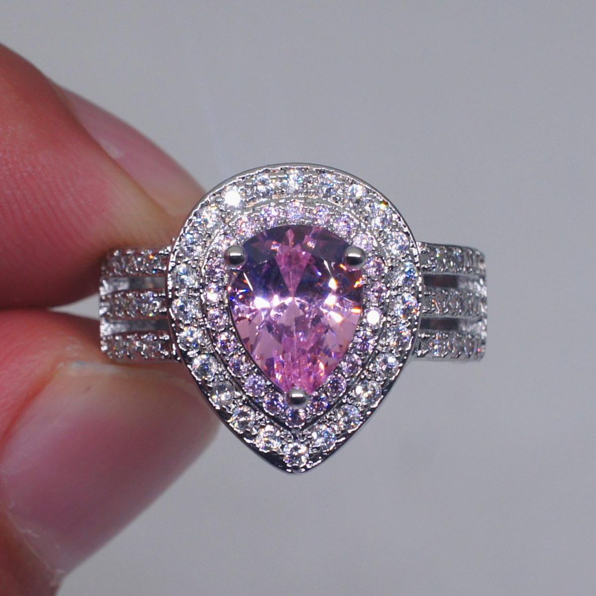 Wedding Ring Exquisite Good Workmanship Women Finger Ring Pink