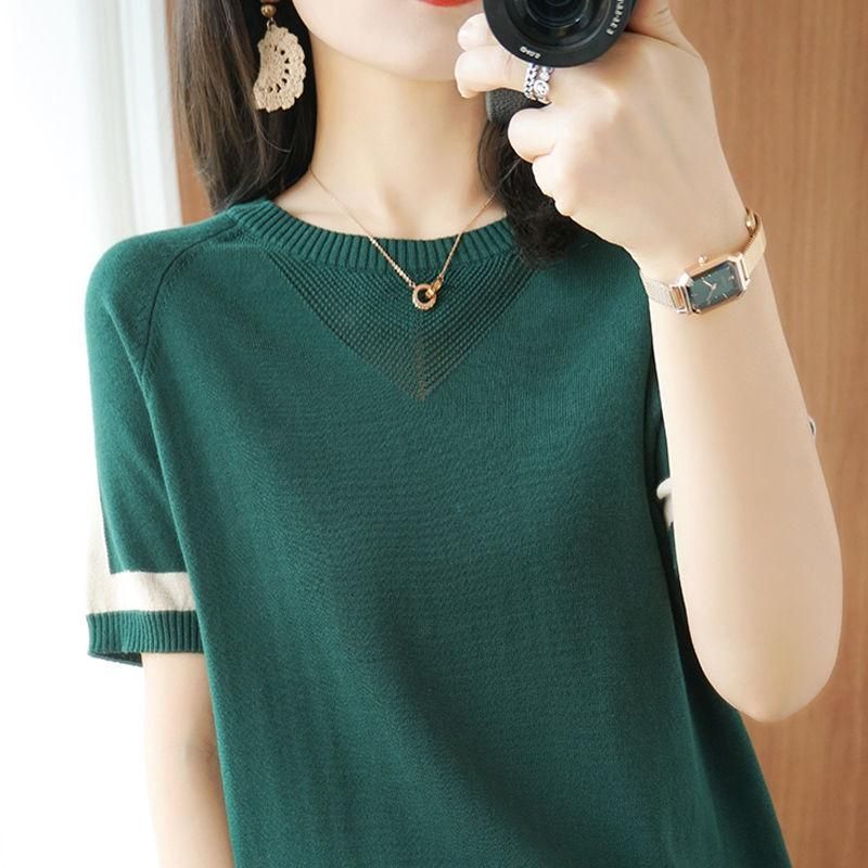 short-sleeved womenT - shirt
