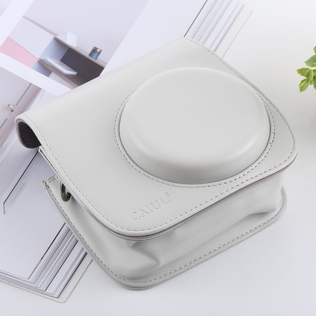 Retro Style Full Body Camera PU Leather Case Bag With Strap For FUJIFILM Instax Mini 9 / Mini 8+ / Mini 8(White)