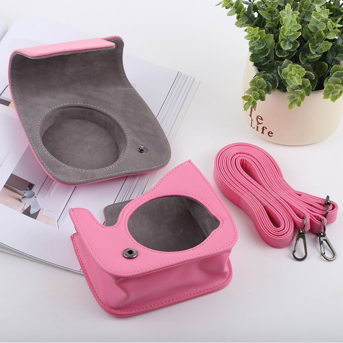 Retro Style Full Body Camera PU Leather Case Bag With Strap For FUJIFILM Instax Mini 9 / Mini 8+ / Mini 8(Pink)