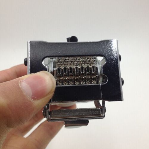 Self Inking 7 Digit Cap Stamping Automatic Numbering Machine Stick St
