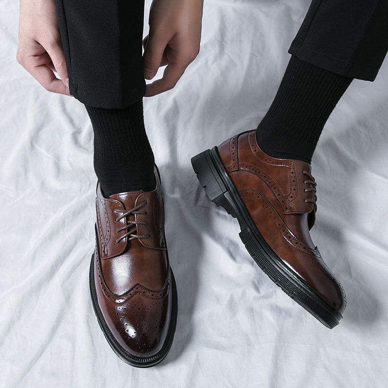 EUR Size 38-46 Gentleman Business Formal Shoes Men Brogue Oxford Lace Up Heightening Office Leather Shoes Top Quality Handmade Calf Leather Party Male Social Shoes Comfortable Fashion Derby Shoes Brown