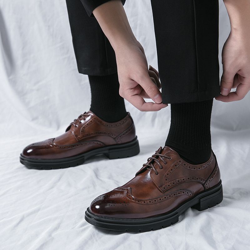 EUR Size 38-46 Gentleman Business Formal Shoes Men Brogue Oxford Lace Up Heightening Office Leather Shoes Top Quality Handmade Calf Leather Party Male Social Shoes Comfortable Fashion Derby Shoes Brown
