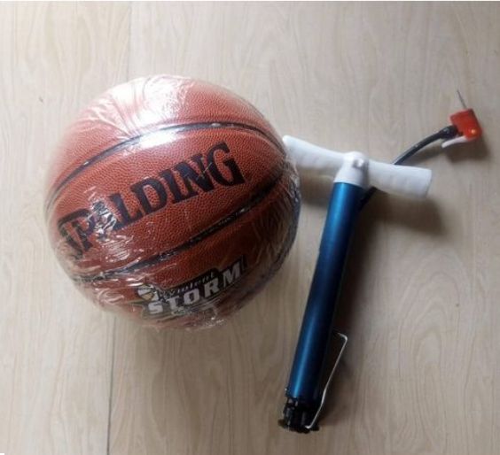BASKETBALL WITH PUMP