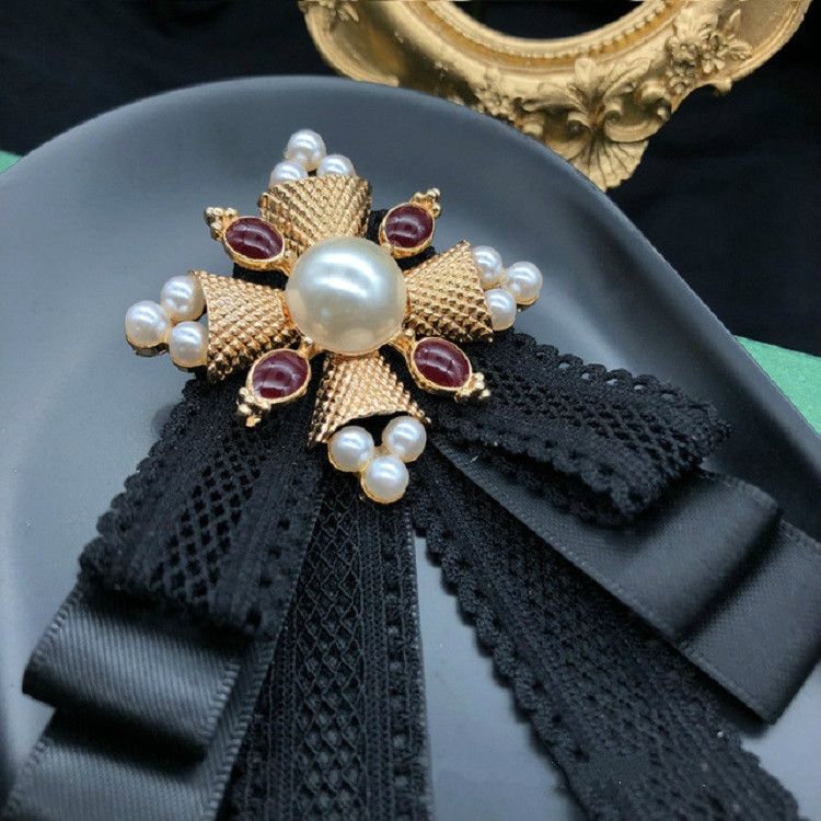 Ladies Court Style Cloth Brooch Lace Bow-knot Bow Tie Costume Accessories Pin Buckle Version