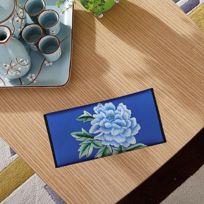 Shu Embroidery Production Blue Wallet Embroidered By Hand Intangible Cultural Heritage, Chinese Traditional Folk Handicrafts