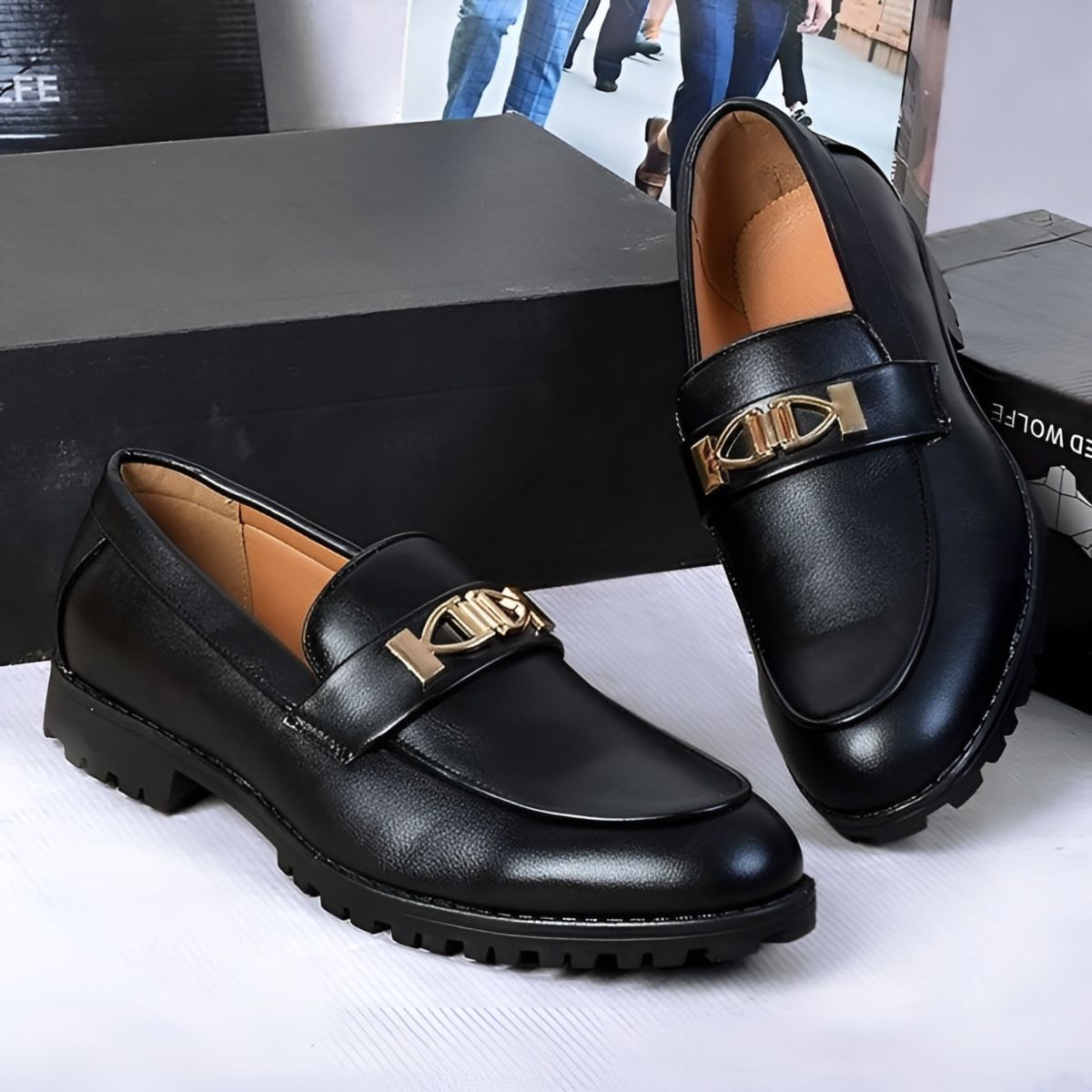 NEW TIK TOK CHAIN DESIGNERS HEEL SHOE BLACK