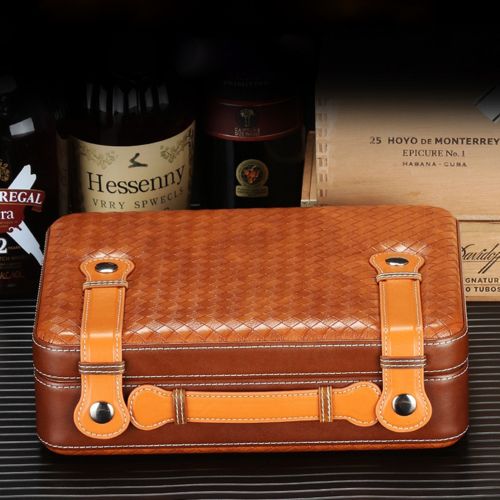 Cedar Wood Cigar Humidor  Portable  Suitcase Style Travel Cigar Case Hygrometer Humidifier Humidor Cigar Box