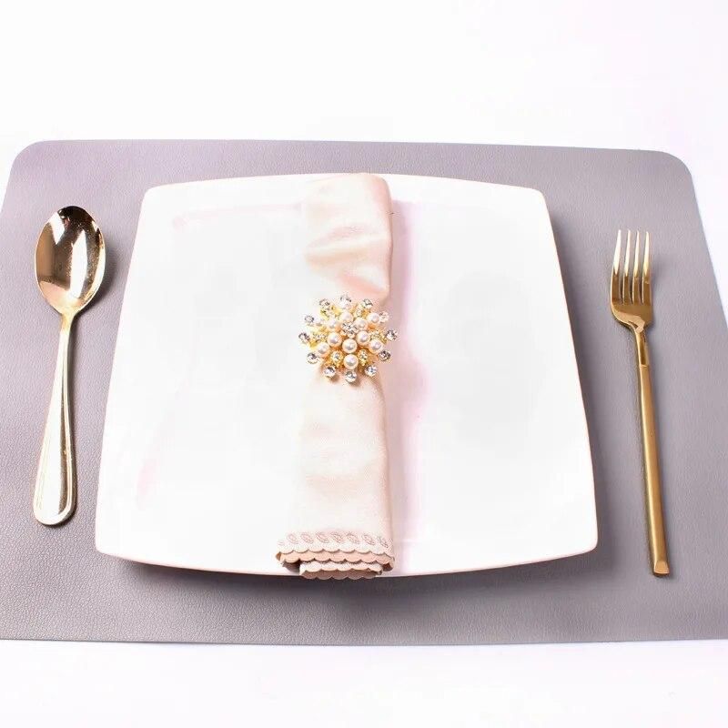 10pcs European luxury hotel mouth cloth ring pearl rhinestone flower type napkin ring tableware table accessories