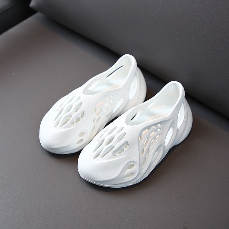Runner Sandals Breathable Foam Shoes With Holes