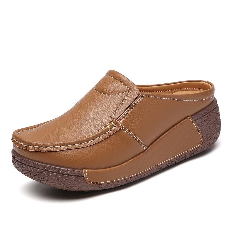 2023 Summer New Women's Leisure and Comfortable Mom's Slippers Fashion Versatile Shake Shoes Thick