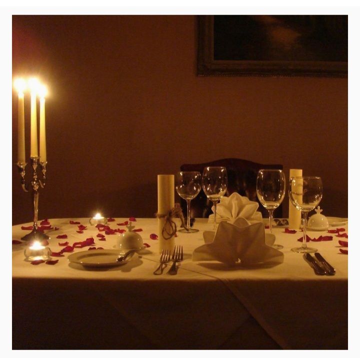 100Pcs Artificial Silk Red Rose Petals