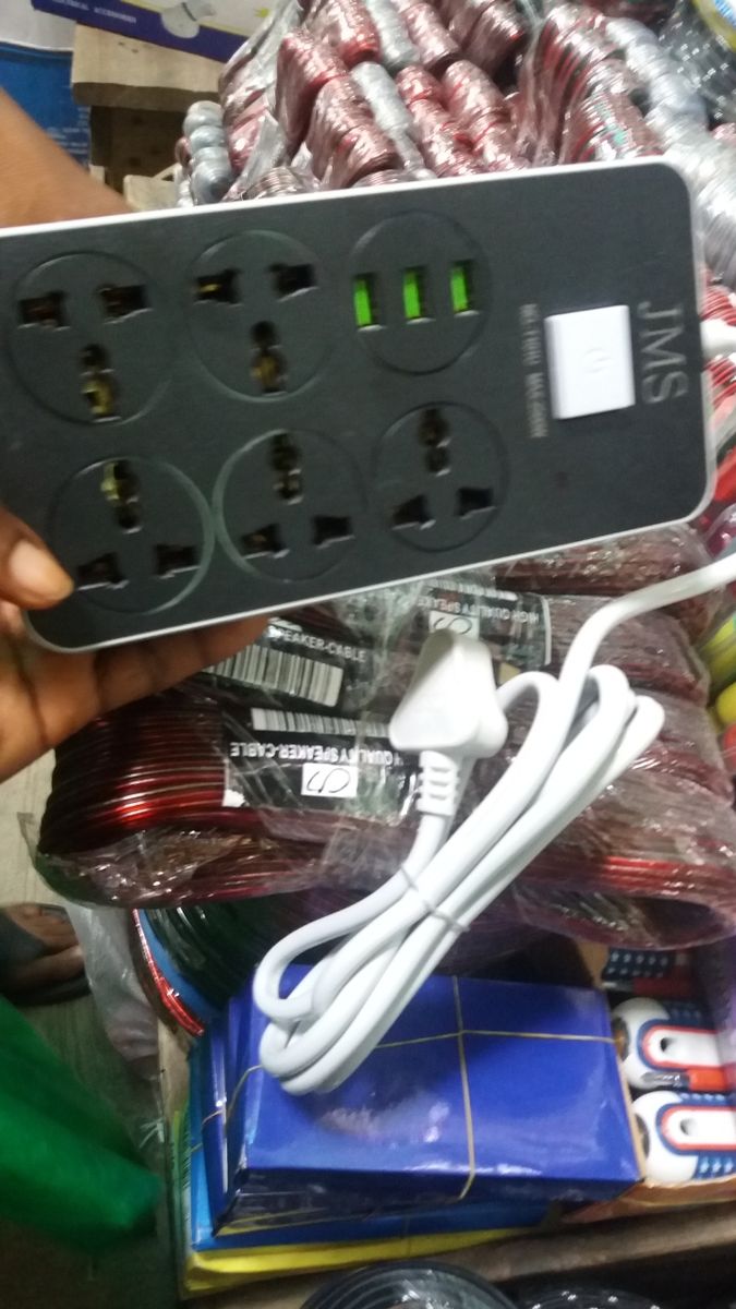 5 Way Extension Cord  Sockets With 3 USB Port Charger