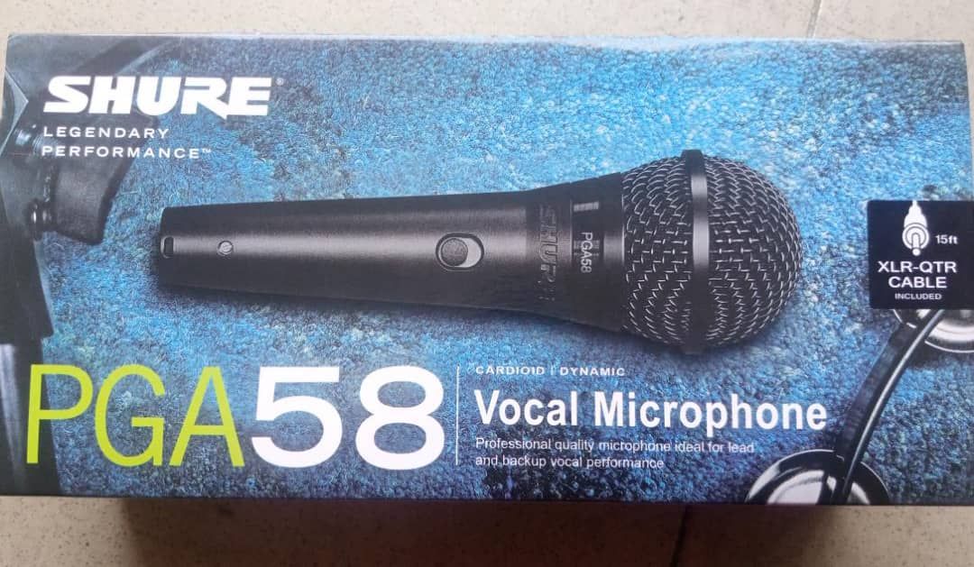 Wired Vocal Microphone With Holder And Wire