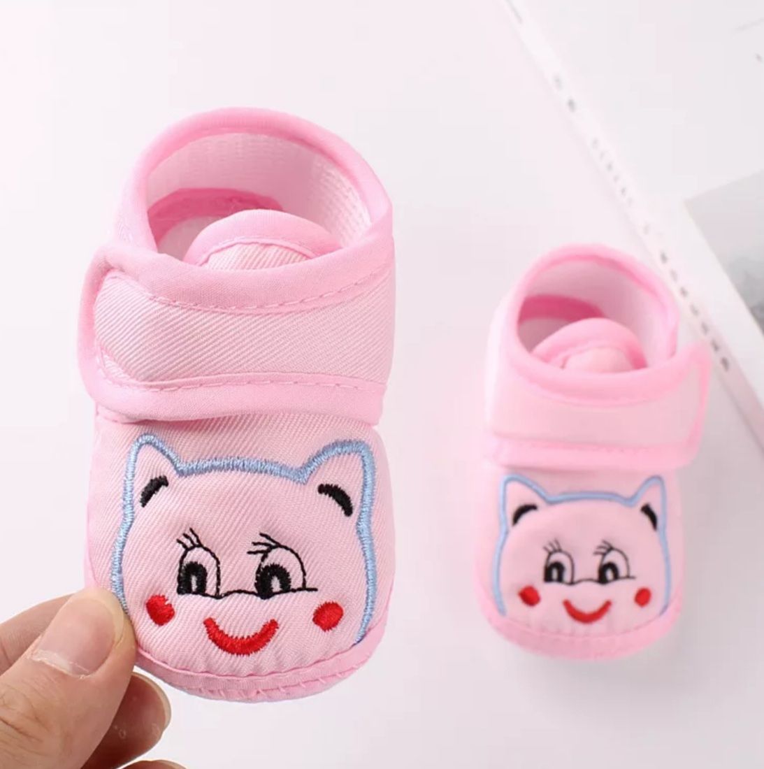 Unisex Newborn Baby Cartoon Soft Sole Shoes - Pink
