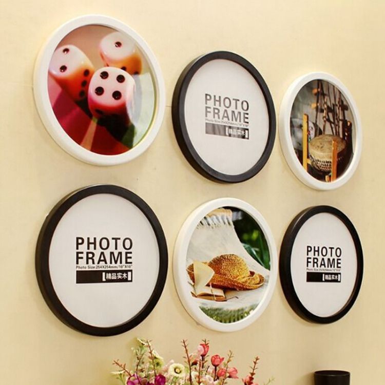 Hanging Wall Mounted Round Photo Frame