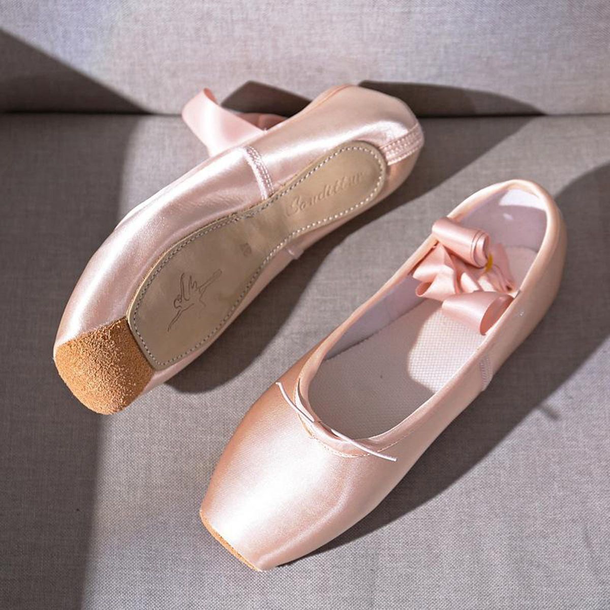 Professional Satin Ballet Pointe Shoes & Ribbon