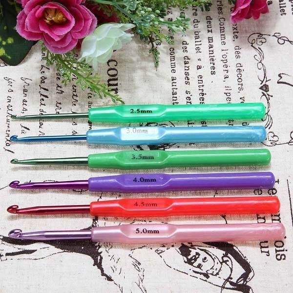 6 Sizes Aluminum Plastic Handle Crochet Hooks Knitting Yarn Needles Set 2.5-5mm