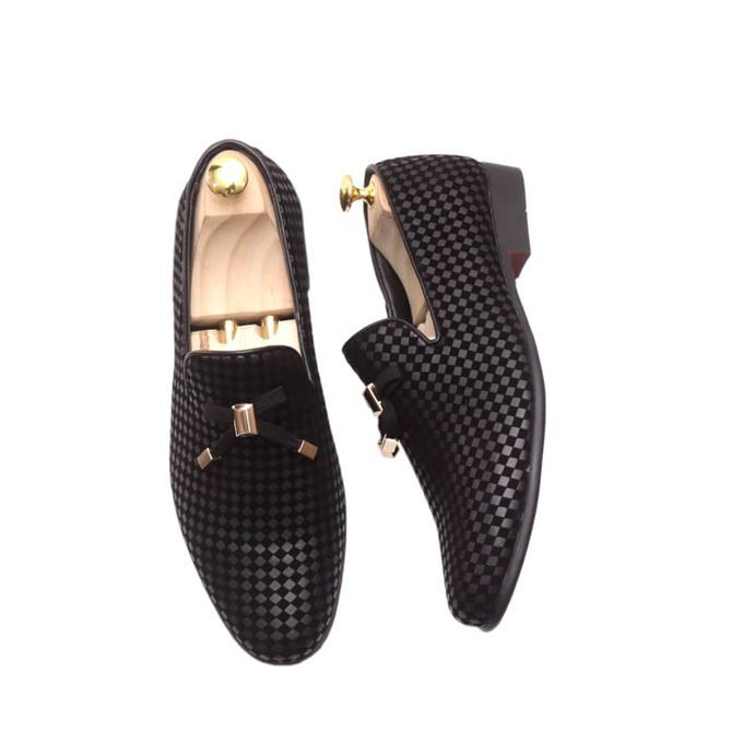 BLACK. LEATHER SHOE WITH REVERSIBLE BLACK AND BROWN BELT