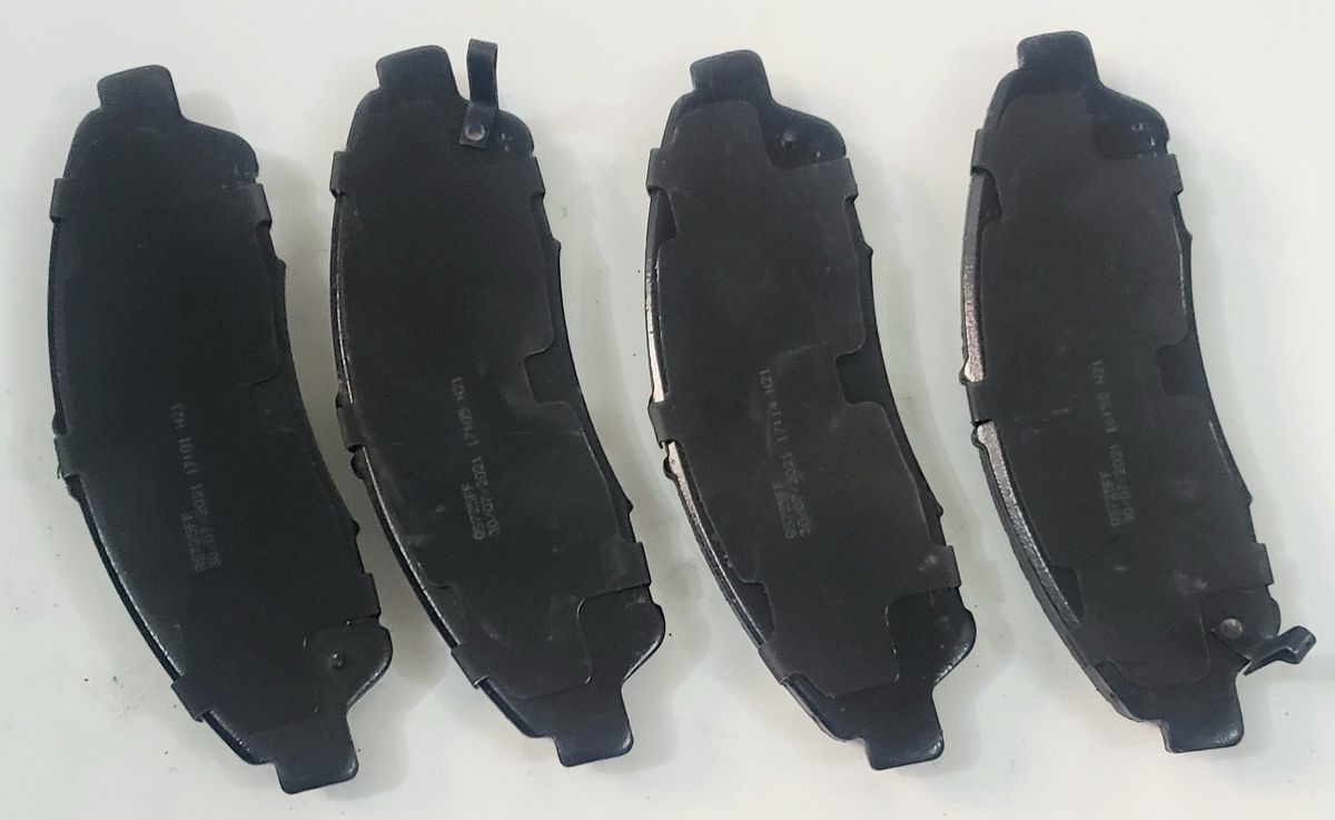 QS ZD 1378 CERAMIC FRONT BRAKE PAD SET
