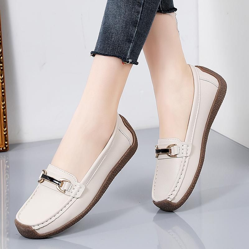 Women's Flat Shoes Versatile Women's Leather Shoes Spring Soft Sole Casual Shoes Plus Size Genuine