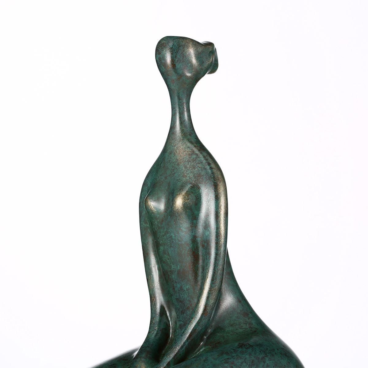 Kneel Tomfeel Resin Sculpture Home Decoration  Design