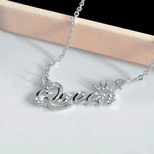 Queen Letter Pendant Clavicle Necklace - Silver