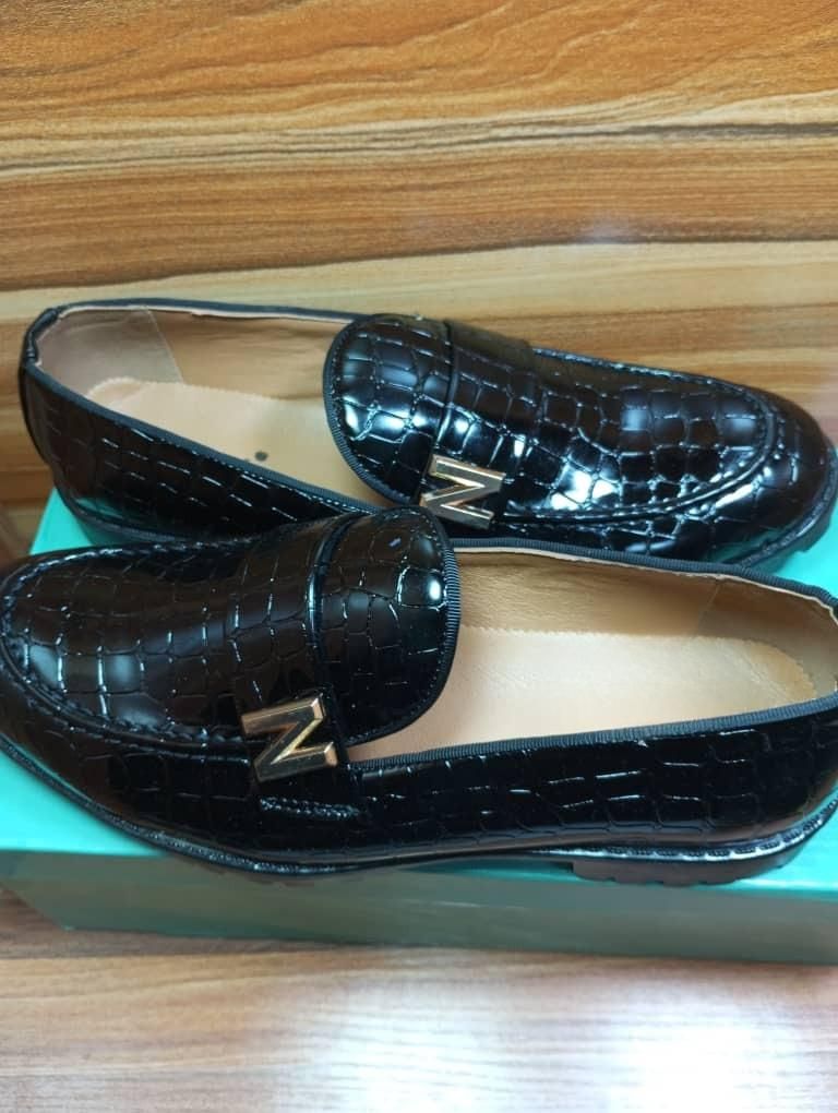 MEN CONFIRM CRACK LEATHER  DESIGNERS SHOE BLACK