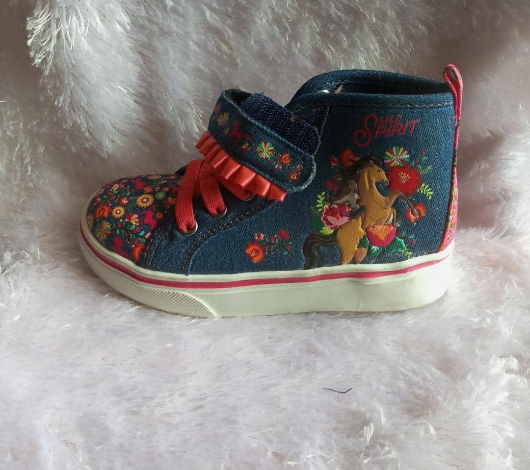 New Children's Shoes Breathable Sneakers