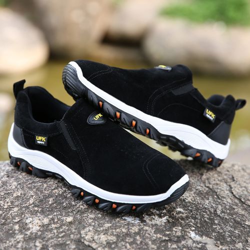 Suede Leather Hiking Shoes Men Sneakers EUR Size 39-48 Outdoor Mountain Climbing Shoes Non-slip Wear-resistant Shock Absorption Men Sports Sneakers Waterproof Hunting Shoes Black