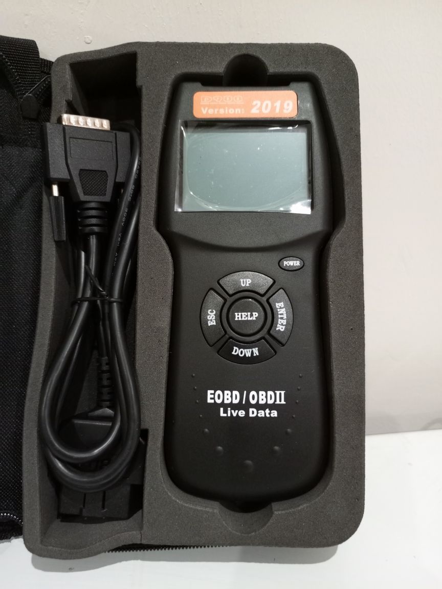 D900 OBD2 AUTO CAR DIAGNOSTIC SCANNER
