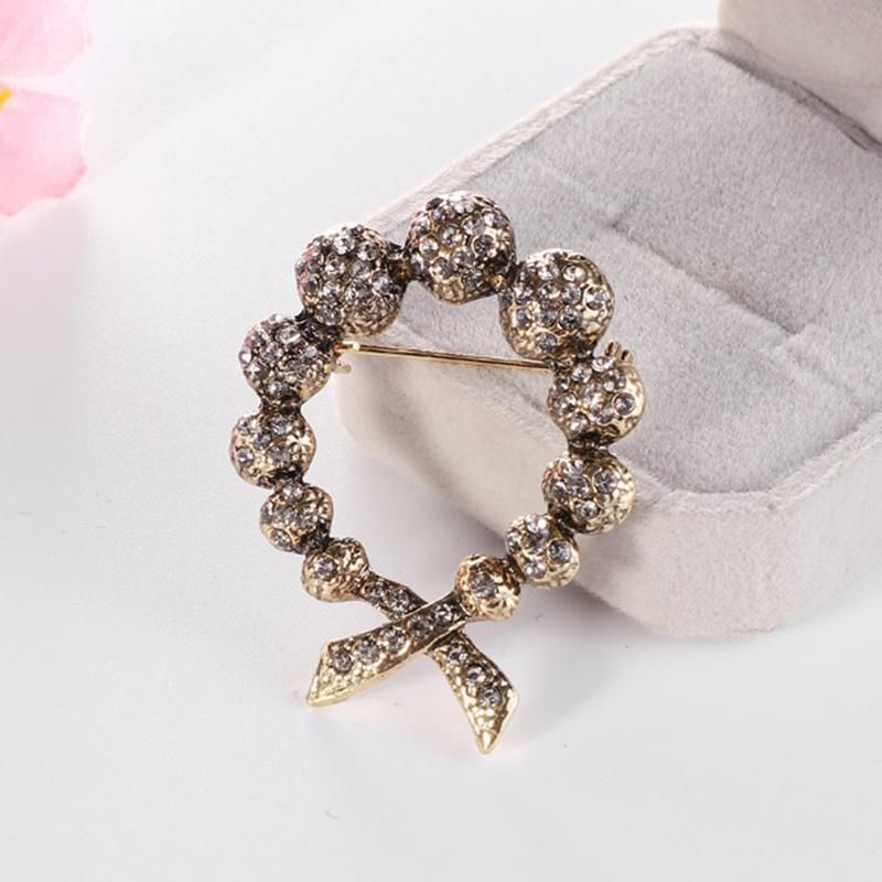Brooch Retro Crystal Ball Alloy Simple Sweater with