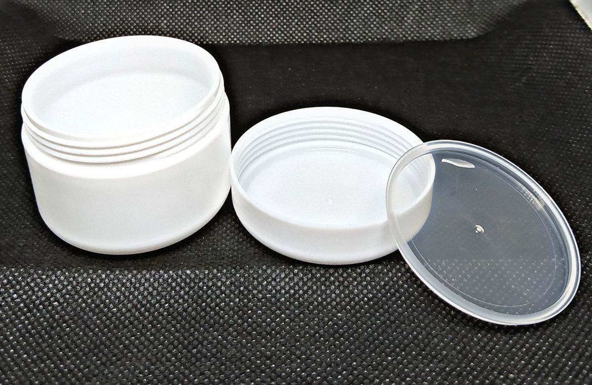 50ml Refillable Colored Plastic Cosmetic  Cream Jar (white)