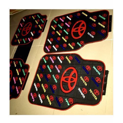 5 Pcs- Toyota Car Rubber Footmat