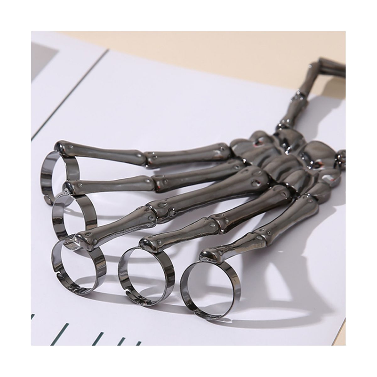 Fashion Personality Punk Skeleton Hand Bone Versatile -Finger Ring Bracelet Adjustable All-In-One Chain
