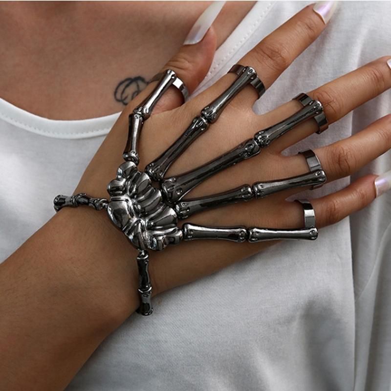 Fashion Personality Punk Skeleton Hand Bone Versatile -Finger Ring Bracelet Adjustable All-In-One Chain