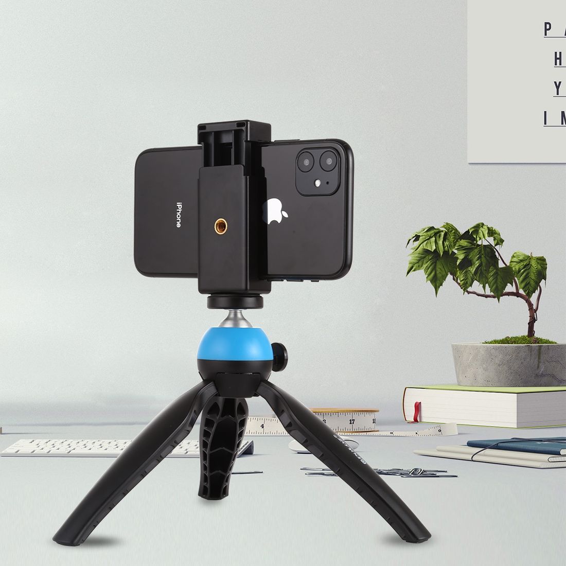 PULUZ Selfie Sticks Tripod Mount Phone Clamp With 1/4 Inch Screw Holes & Cold Shoe Base (Black)
