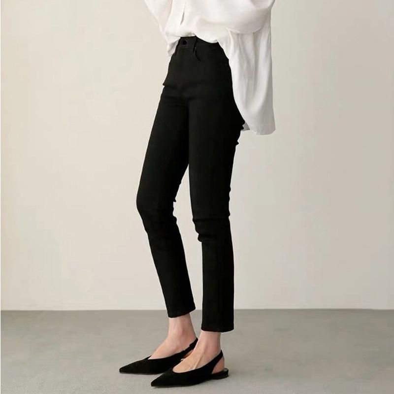Black raw edge small straight tube jeans for women in the autumn and winter of 2022, new high