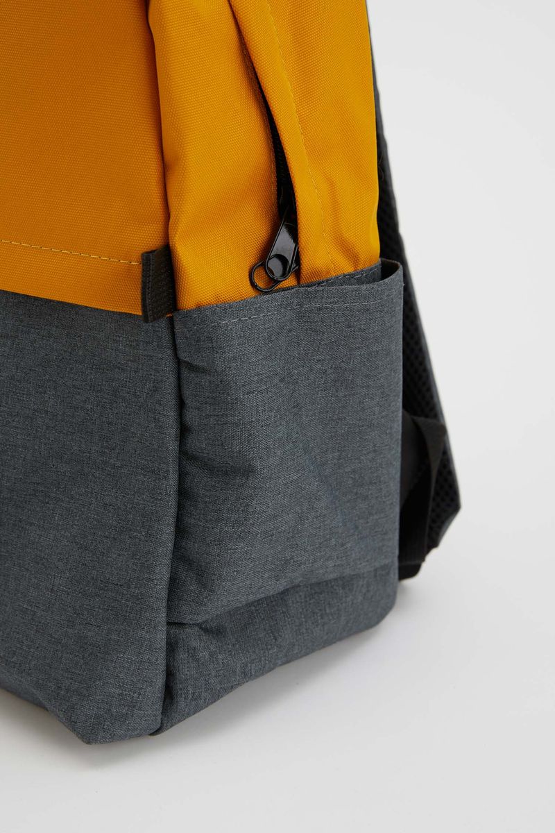 Man Casual Backpack - Yellow