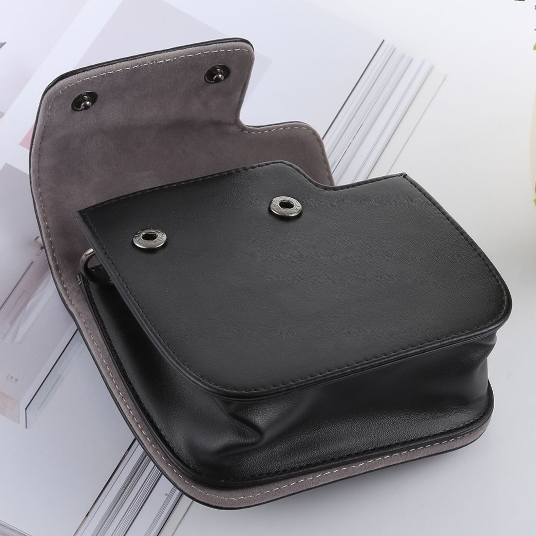 Retro Style Full Body Camera PU Leather Case Bag With Strap For FUJIFILM Instax Mini 9 / Mini 8+ / Mini 8(Black)