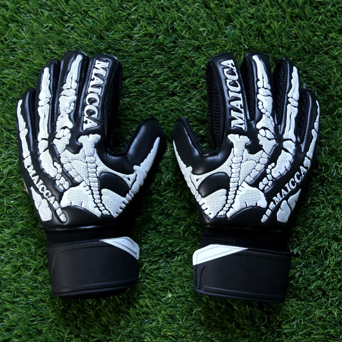 Goalkeeper Gloves Soccer Kids Girls Football Black White 7