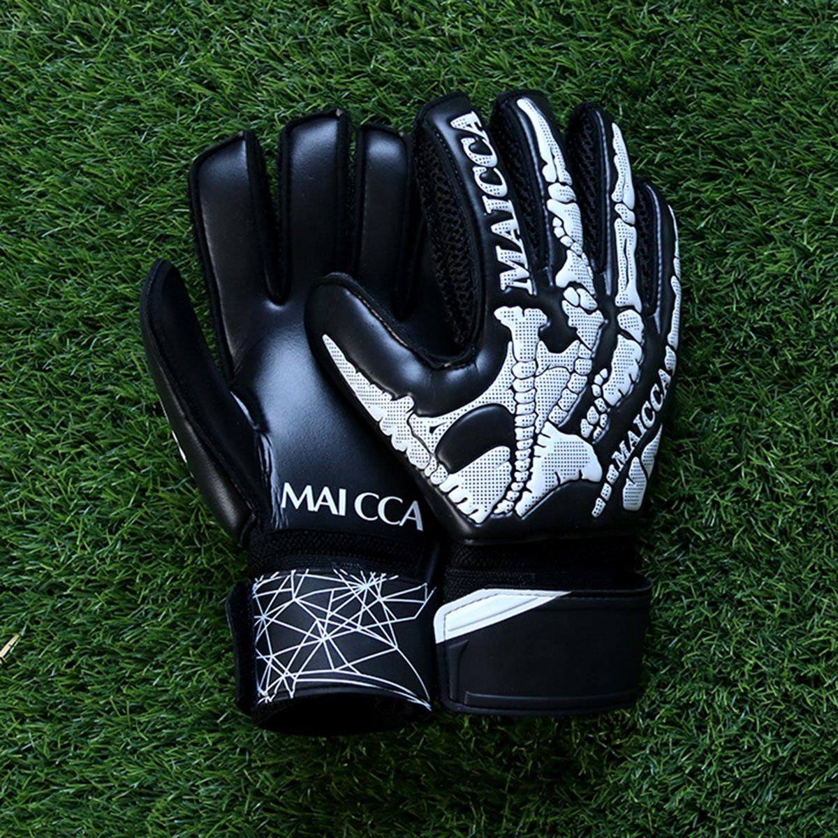 Goalkeeper Gloves Soccer Kids Girls Football Black White 7