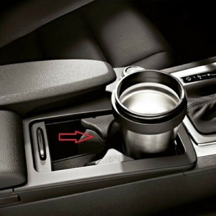 For Mercedes-Benz W204 / W212 2008-2015 Water Cup Holder