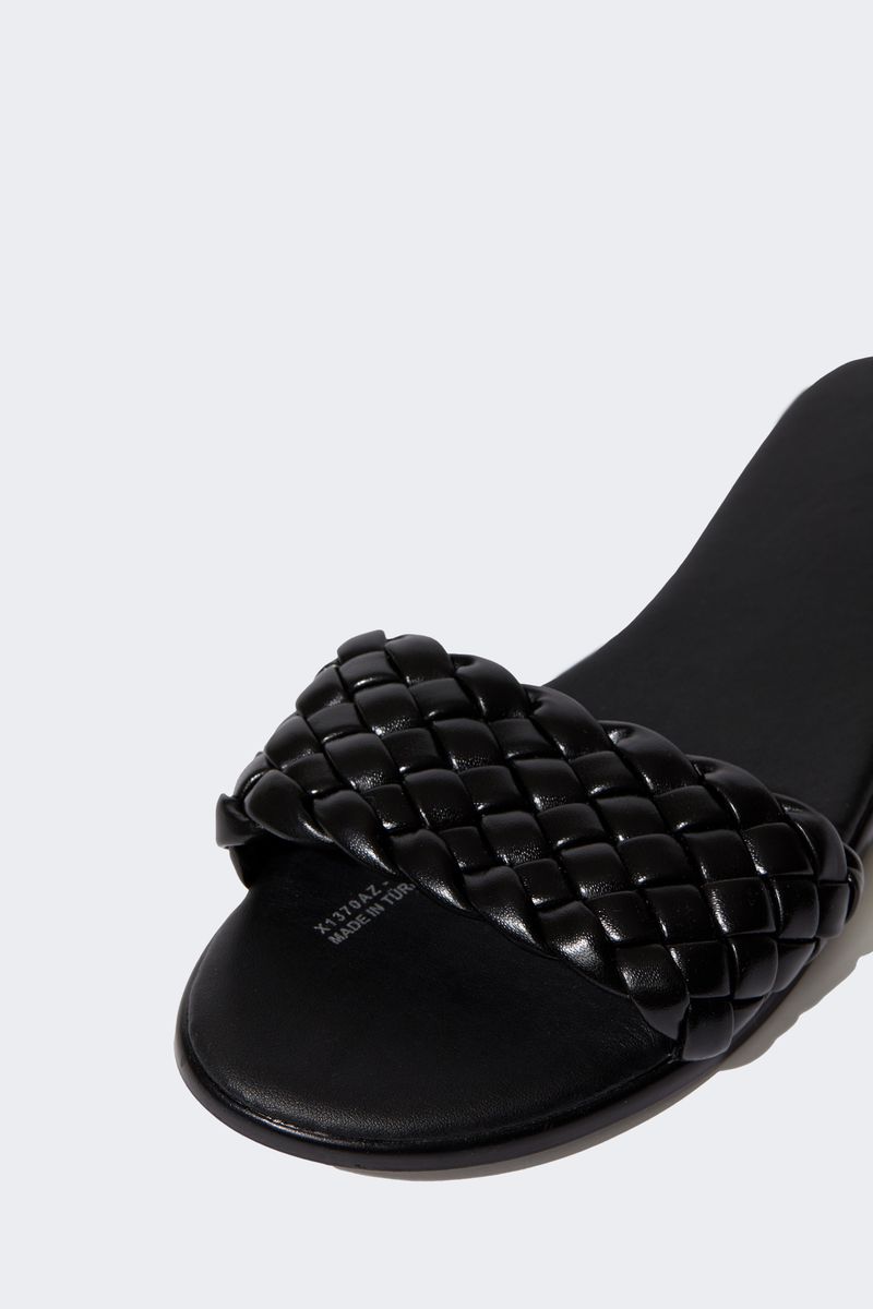 Woman Slippers Slipper-Flipflop-Black