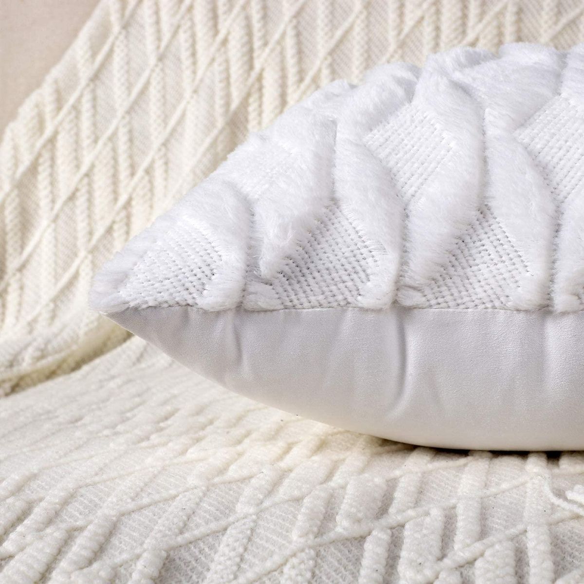 2Pcs Soft Plush Decorative Cushion Covers Luxury Style