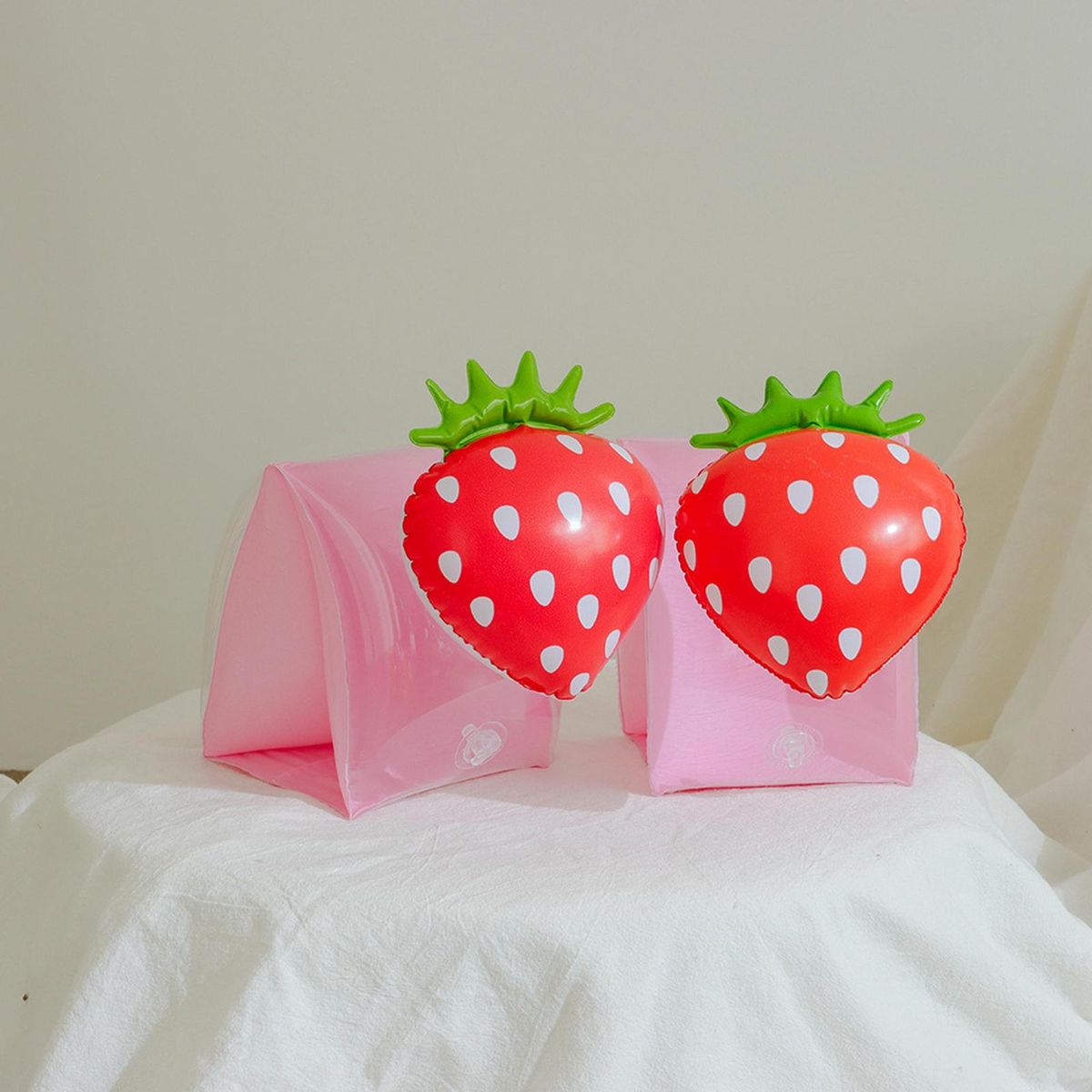 2x Inflatable Kids Arm Bands, Aid Vest, Floats Strawberry