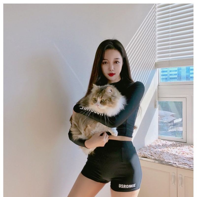 Swimming Suits Women Korean Sports Long-sleeved Swimwear Slim Sexy Gathered Top Split Bikini Spring Beach Wear Two-pieces Black