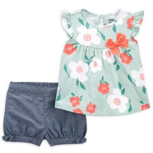 Toddler Girls Floral Top & Chambray Shorts Outfit Set