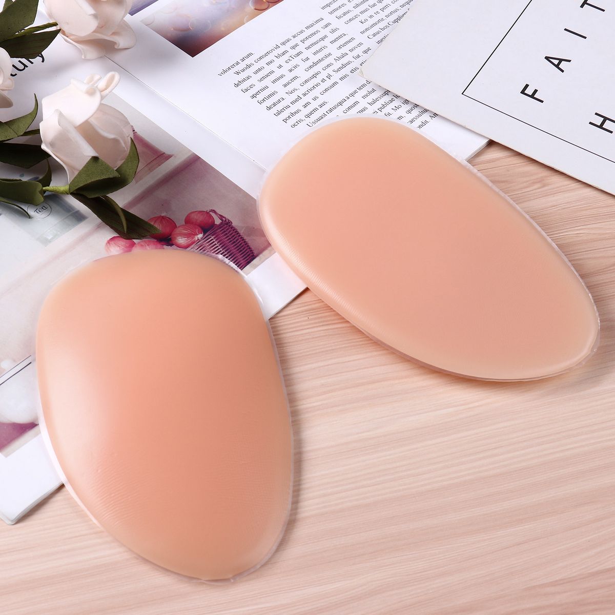 (Nude 300g)1 Pair Silicone Hip  Pads Ocks Enhancers Inserts Comfortable Removable Reusable Hip Padding Padded Women Push Up Panties DOU